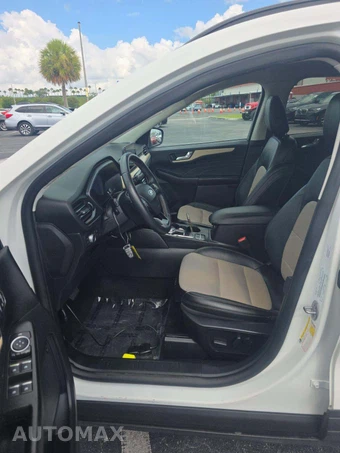 2021 Ford Escape Titanium - miniatura 6