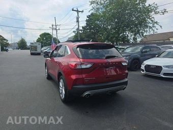 2021 Ford Escape Titanium - miniatura 2