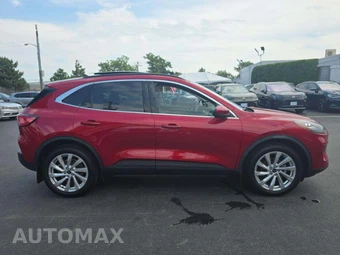 2021 Ford Escape Titanium - miniatura 4