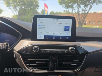 2021 Ford Escape Titanium – miniatura 10
