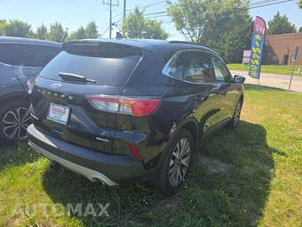 2021 Ford Escape Titanium – miniatura 3