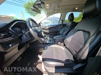 2021 Ford Escape Titanium – miniatura 6