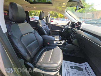 2021 Ford Escape Titanium – miniatura 18
