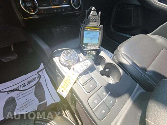 2021 Ford Escape Titanium – miniatura 8