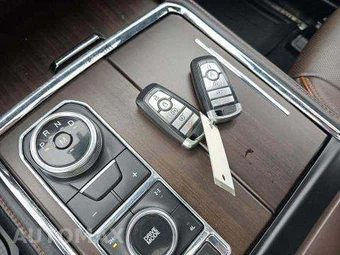 2021 Ford Expedition King Ranch - miniatura 8