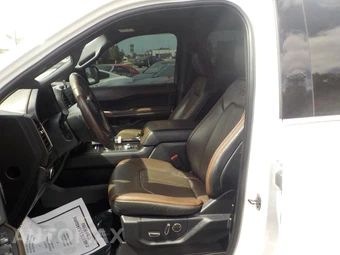 2021 Ford Expedition King Ranch - miniatura 4