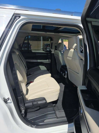 2021 Ford Expedition MAX Platinum - miniatura 14