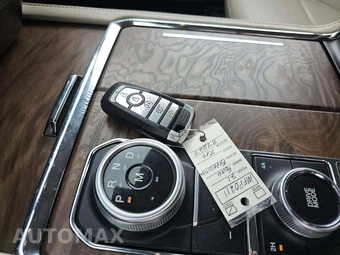 2021 Ford Expedition MAX Platinum - miniatura 8