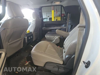 2021 Ford Expedition MAX XLT – miniatura 13