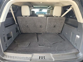 2021 Ford Expedition MAX XLT – miniatura 17