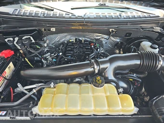 2021 Ford Expedition Platinum - miniatura 16