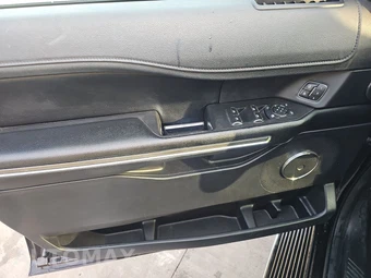 2021 Ford Expedition XLT - miniatura 9