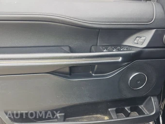 2021 Ford Expedition XLT – miniatura 9