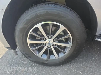 2021 Ford Expedition XLT - miniatura 8