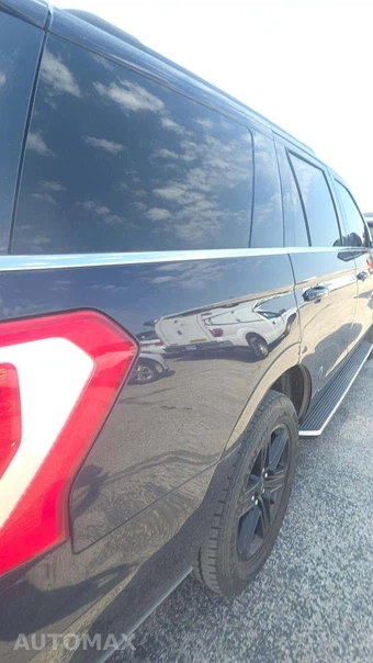 2021 Ford Expedition XLT - miniatura 20