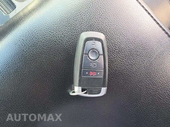 2021 Ford Expedition XLT – miniatura 8