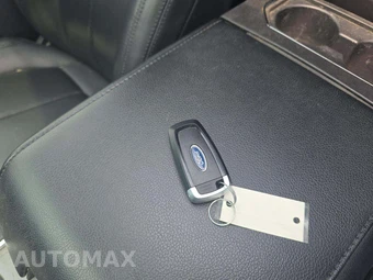 2021 Ford Expedition XLT - miniatura 5