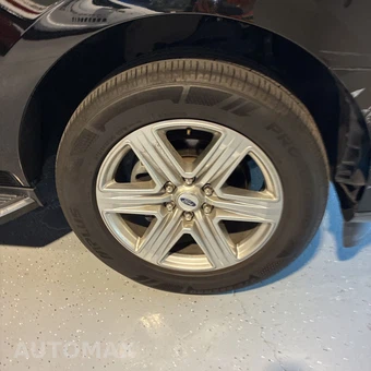 2021 Ford Expedition XLT - miniatura 13