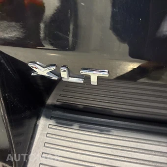 2021 Ford Expedition XLT - miniatura 15