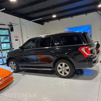 2021 Ford Expedition XLT - miniatura 2