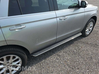 2021 Ford Expedition XLT - miniatura 23