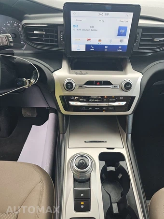 2021 Ford Explorer - miniatura 11