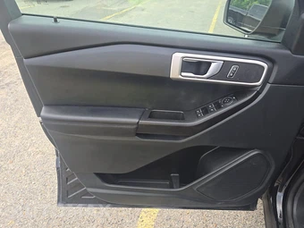 2021 Ford Explorer - miniatura 9