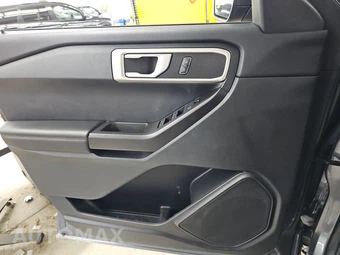 2021 Ford Explorer - miniatura 9