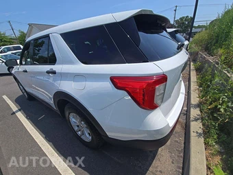 2021 Ford Explorer – miniatura 2