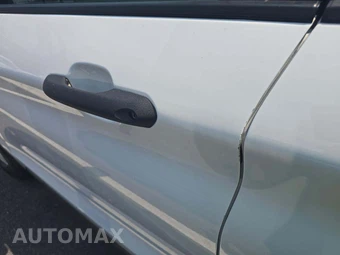 2021 Ford Explorer – miniatura 23