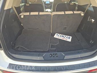2021 Ford Explorer Hybrid Limited - miniatura 17