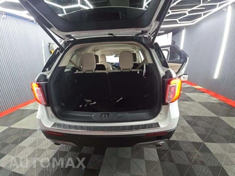 2021 Ford Explorer Limited - miniatura 12