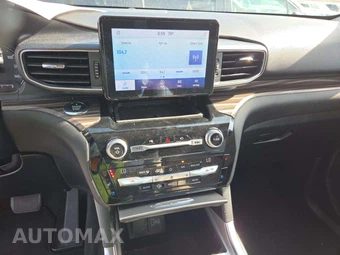 2021 Ford Explorer Limited - miniatura 10