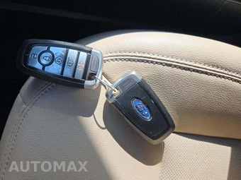 2021 Ford Explorer Limited - miniatura 8