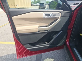 2021 Ford Explorer Limited – miniatura 9