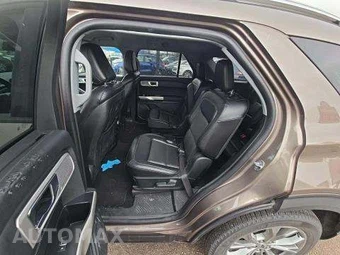 2021 Ford Explorer Limited - miniatura 14
