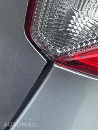 2021 Ford Explorer Limited – miniatura 25