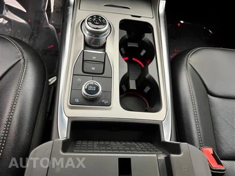 2021 Ford Explorer Limited - miniatura 15