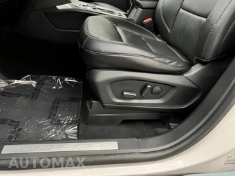 2021 Ford Explorer Limited - miniatura 21