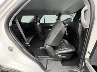 2021 Ford Explorer Limited - miniatura 38