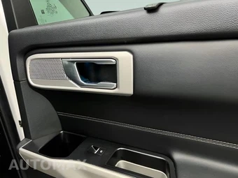 2021 Ford Explorer Limited - miniatura 41