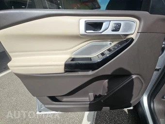 2021 Ford Explorer Platinum - miniatura 9