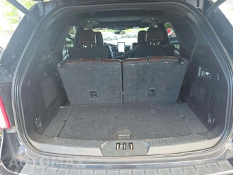 2021 Ford Explorer Platinum – miniatura 15