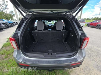 2021 Ford Explorer ST - miniatura 15