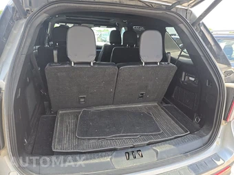 2021 Ford Explorer ST - miniatura 17