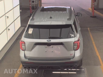 2021 Ford Explorer ST - miniatura 5