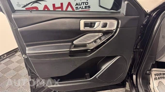 2021 Ford Explorer ST - miniatura 13
