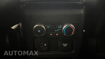 2021 Ford Explorer ST - miniatura 37