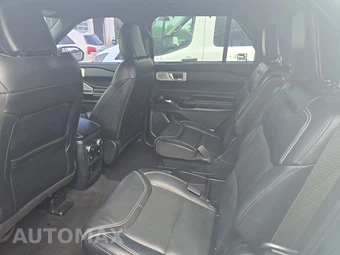 2021 Ford Explorer ST – miniatura 13