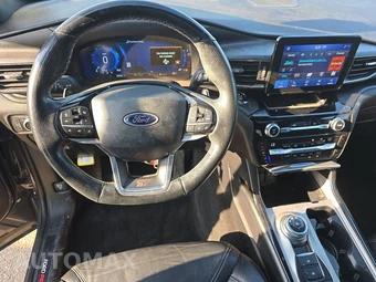 2021 Ford Explorer ST - miniatura 11